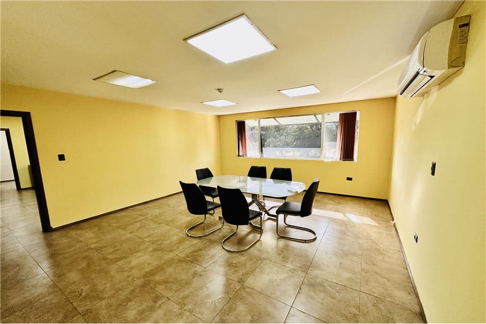 Local comercial con oficinas sobre madame lynch, foto 4