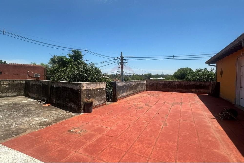 Casa con salones comerciales en lambare, foto 4