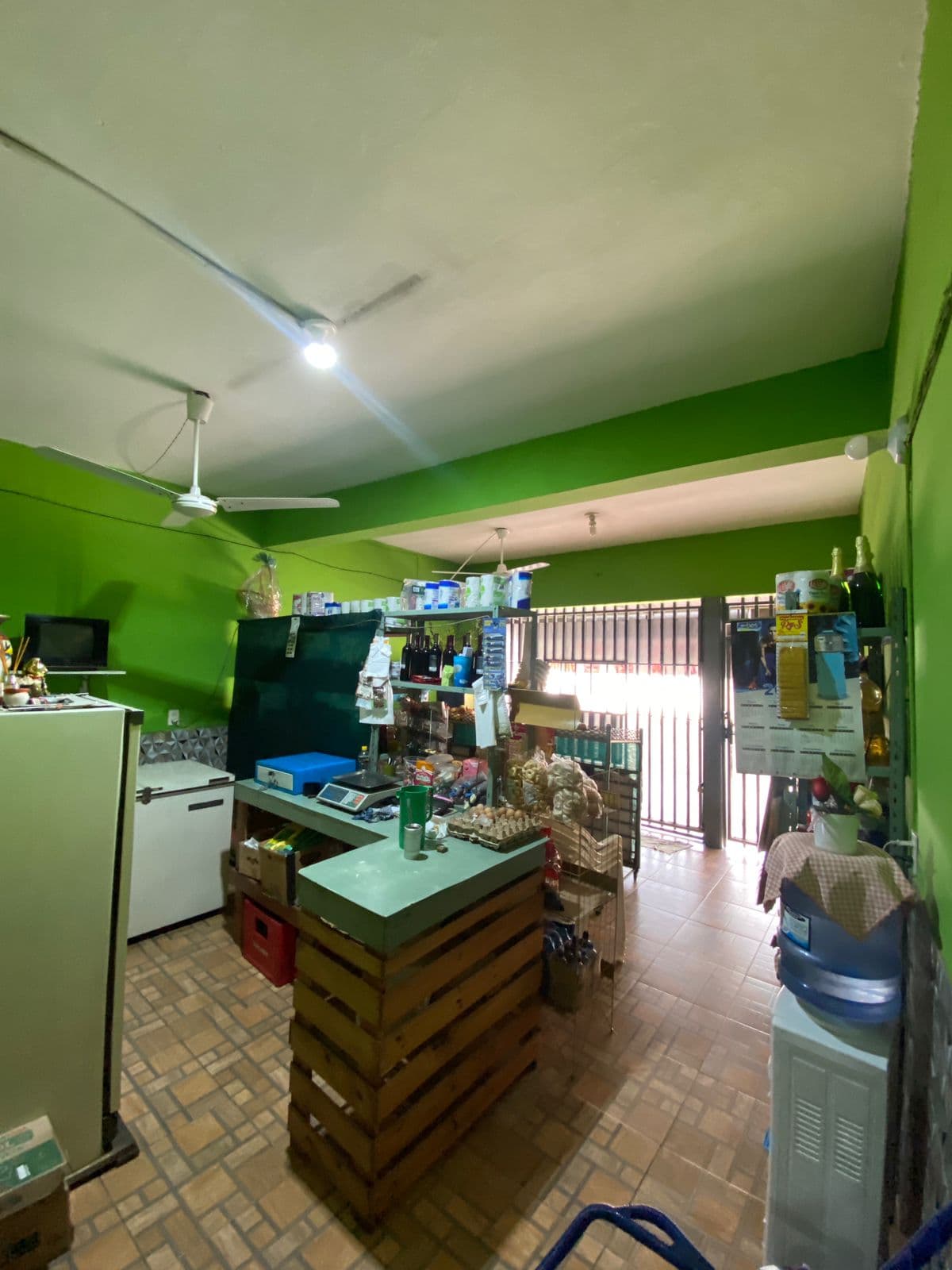 Salón Comercial en el centro de Capiatá, foto 5