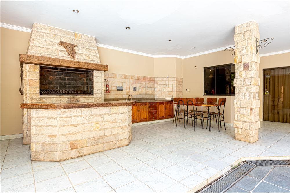 En venta residencia en Los Laureles, foto 4