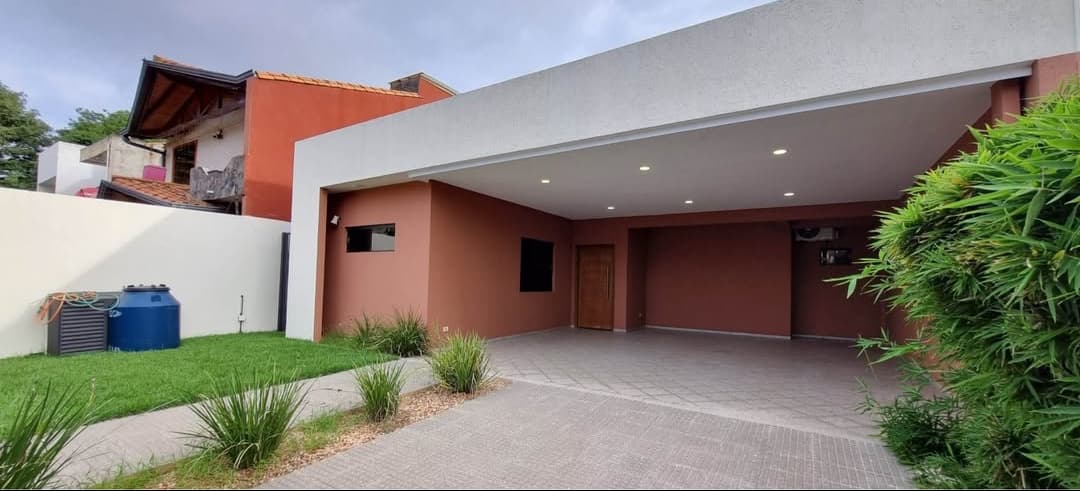 Casa de 3 Dormitorios c/ Suite y Patio en Zona Supermercado Real, foto 5