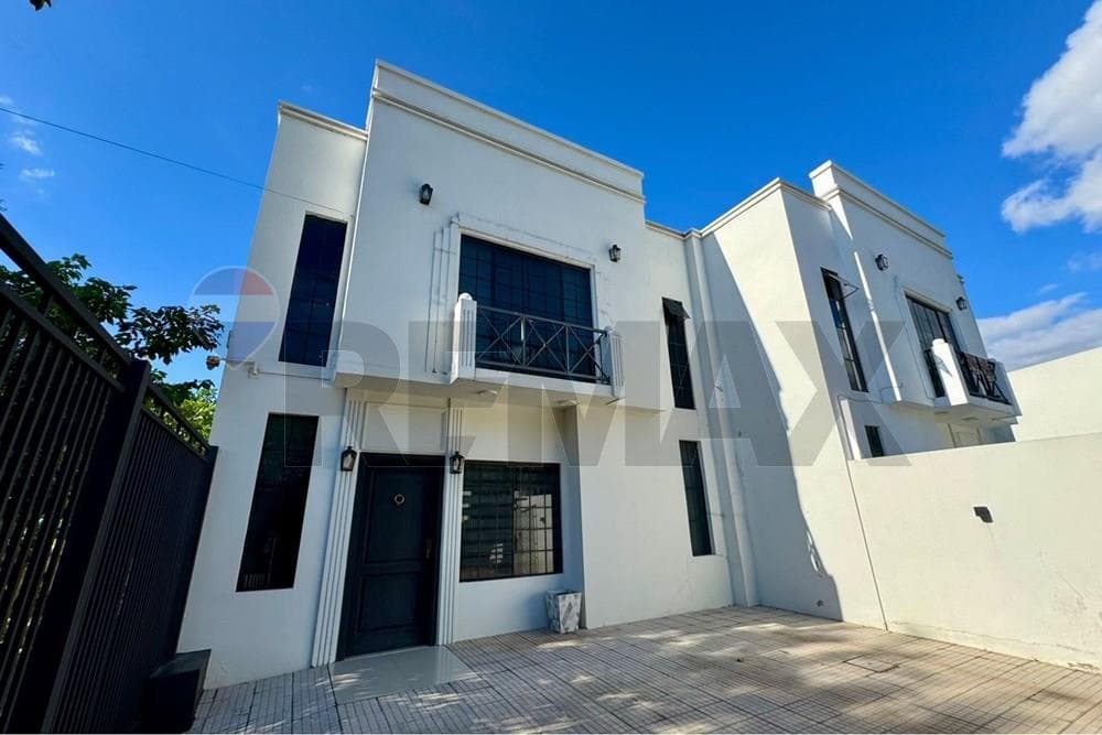 Dúplex en Venta, Lambaré, Zona Yacht y golf club