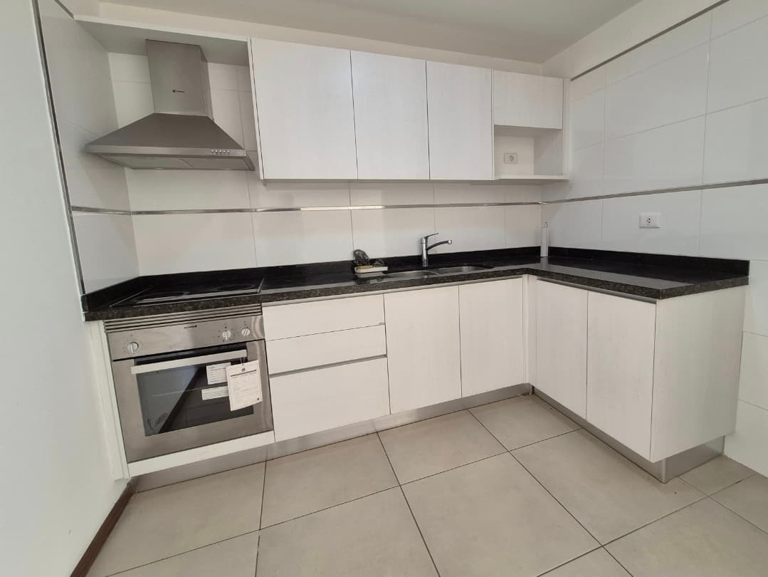 Hermoso Y Amplio Departamento Con 2 Dormitorios En Las Mercedes, Zona Inter — foto 4