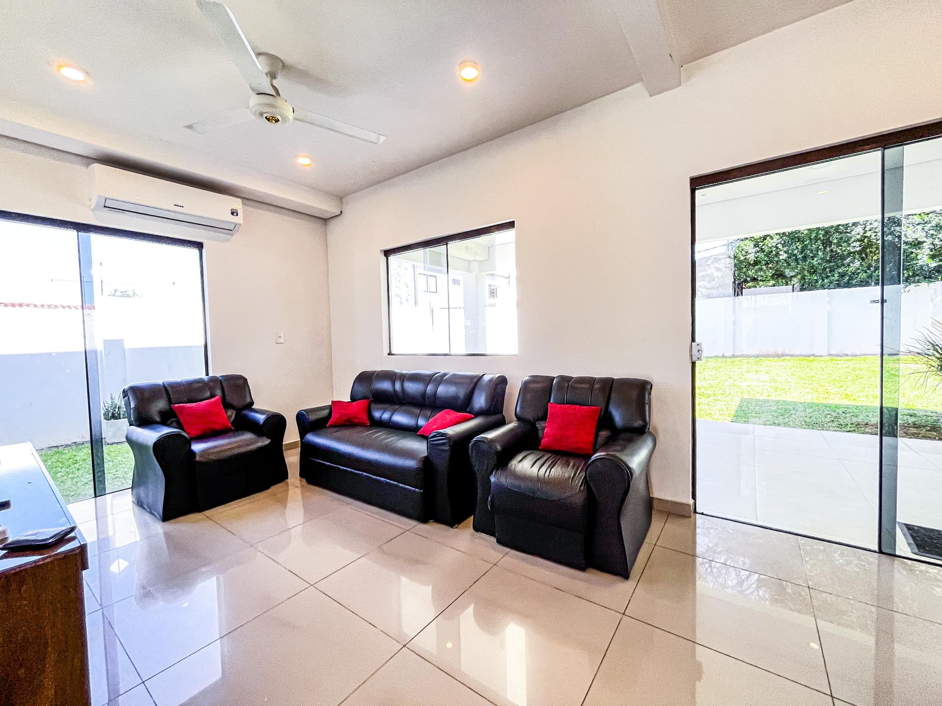 Hermosa residencia en venta en Luque barrio america, foto 5