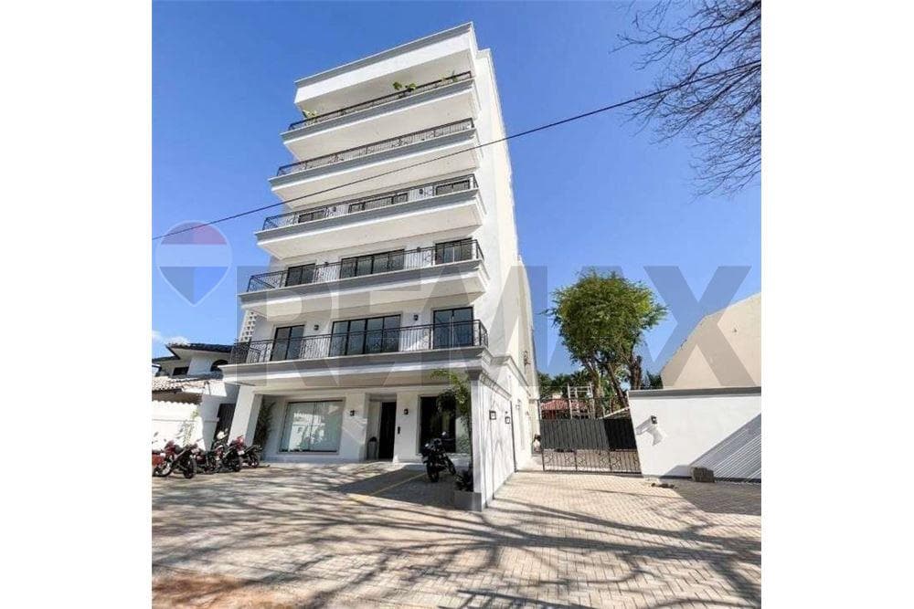 Departamento Amoblado en el Edif. Emperador - Mburucuyá, Asunción, foto 3