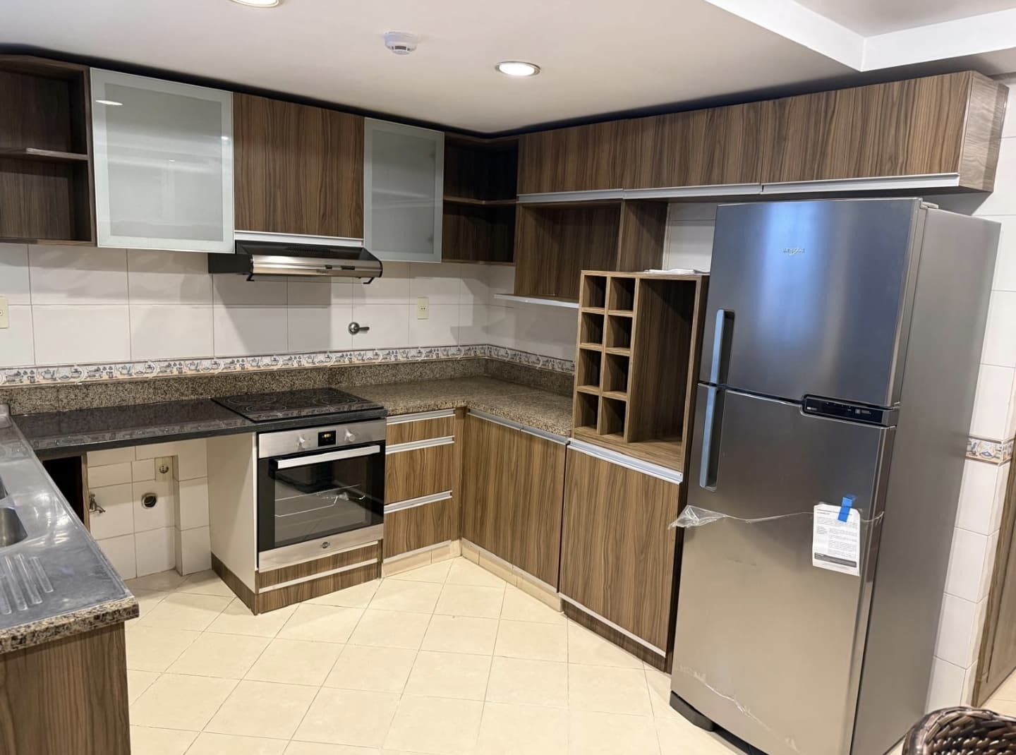 ¡Hermoso y Amplio Departamento de 287 m² en Las Mercedes, Asunción!