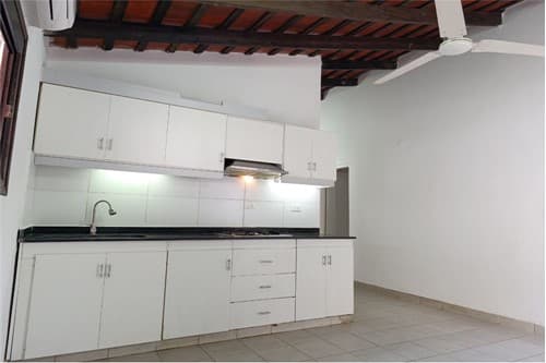 Casa-Alquiler- Fernando de la Mora, Central