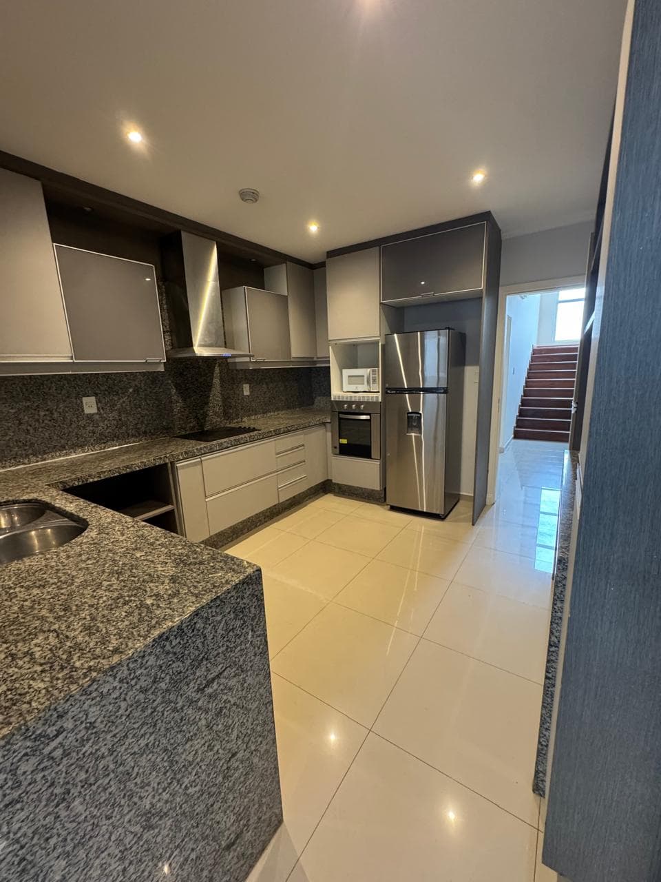 Penthouse En Edificio Sobre Avenida Molas Lopez — foto 4