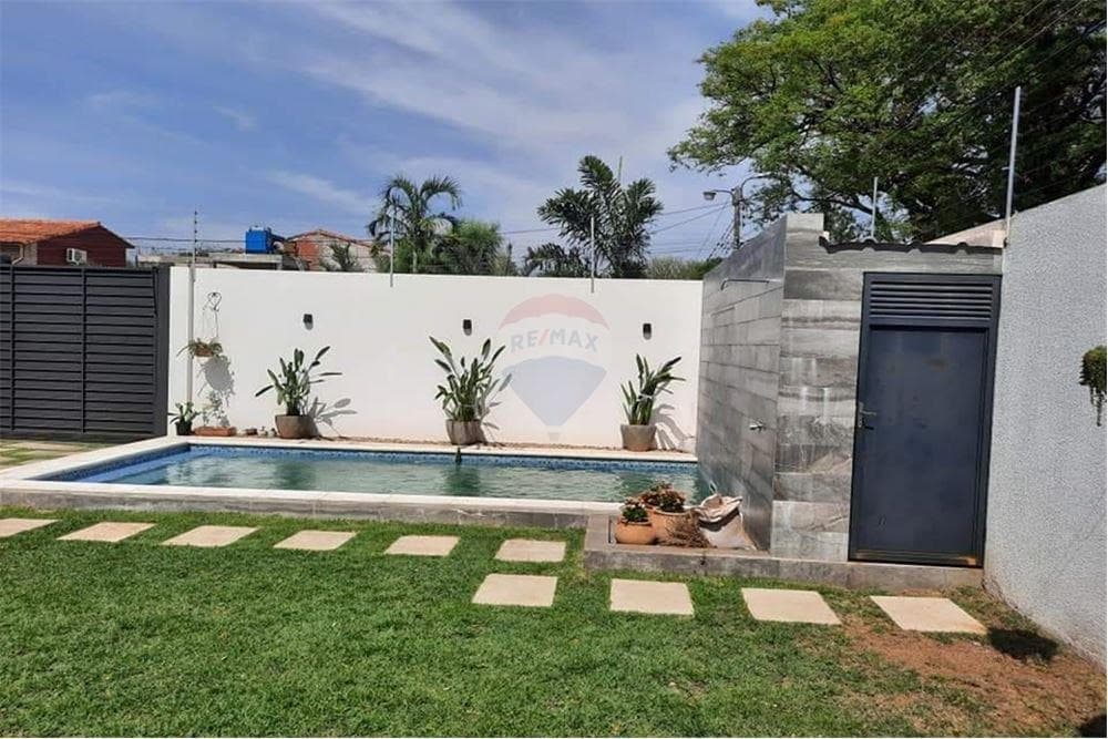 Casa en Villa Elisa con piscina, foto 2
