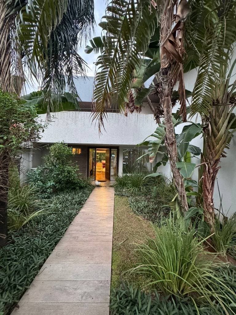 Hermosa residencia en el barrio mburucuya — foto 5