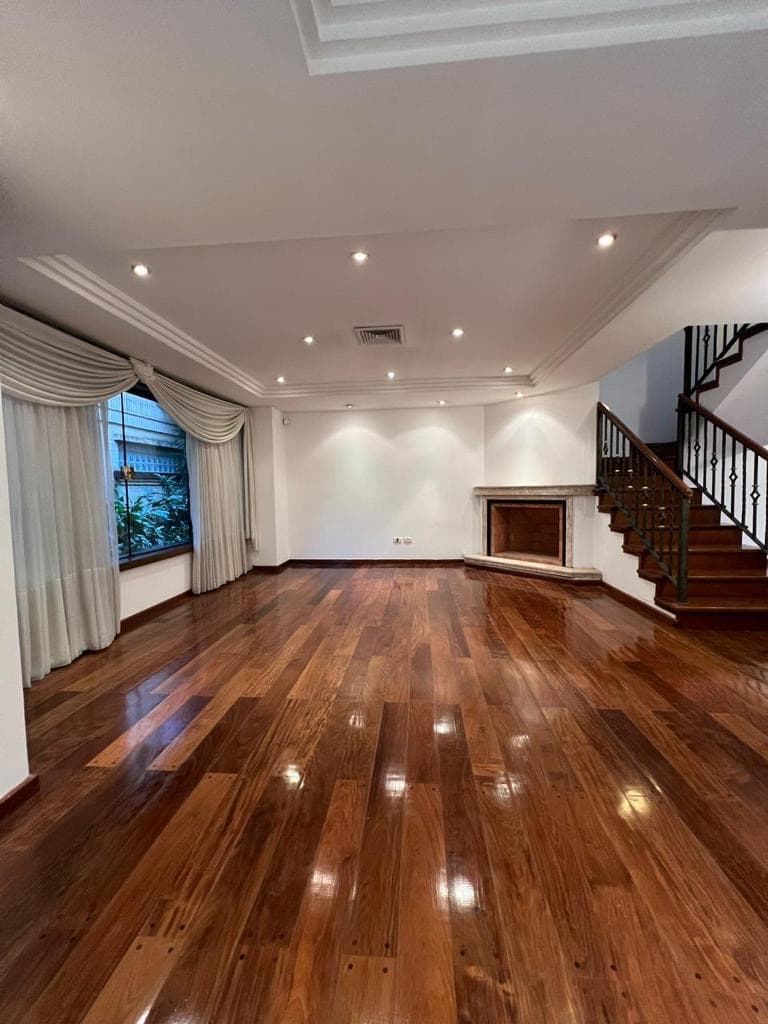 Alquilo casa en Condominio Barrio Mcal. Estigarribia