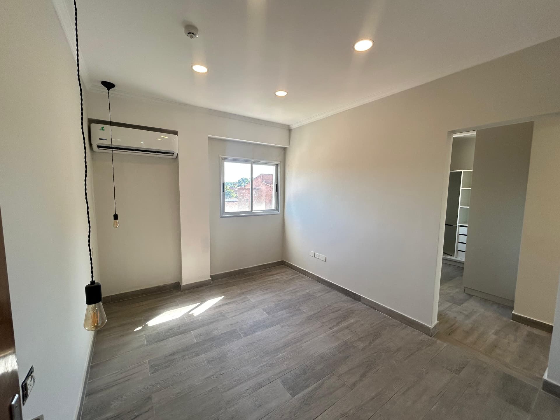 Alquilo Departamento tipo penthouse sobtre MOLAS LOPEZ