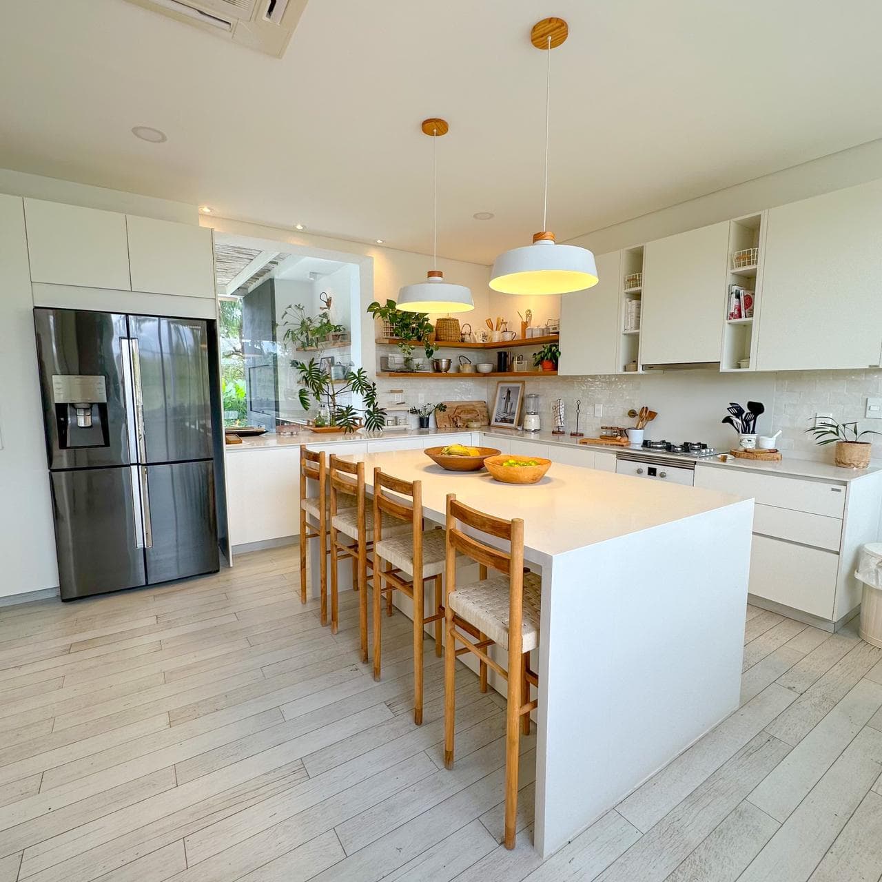 Hermosa Residencia estilo Americano full amoblada en Surubi'i