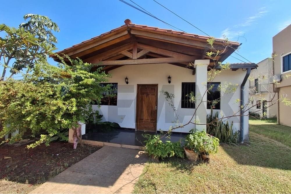 Casa en alquiler - Mariano Roque Alonso, foto 1