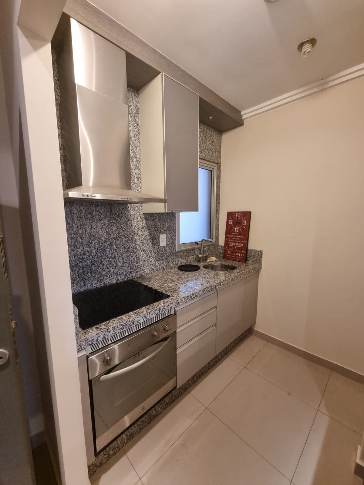 Dpto de 1 dormitorio amoblado zona molas lopez, foto 3