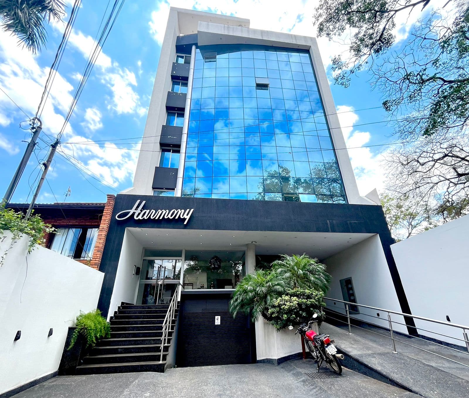 Alquilo departamento amoblado de 1 dormitorio en Villa Morra