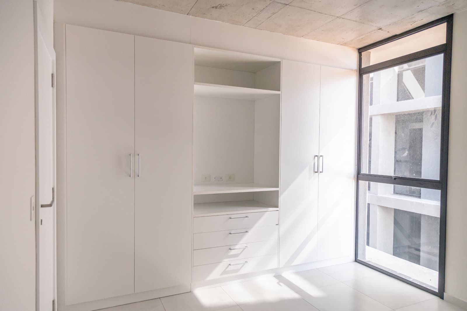 En venta departamento de 3 dormitorios en Barrio Jara - Asunción, foto 2