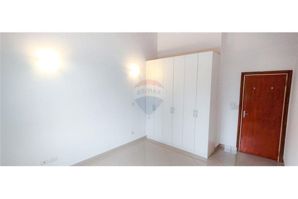 Amplio duplex en Lambaré, foto 5