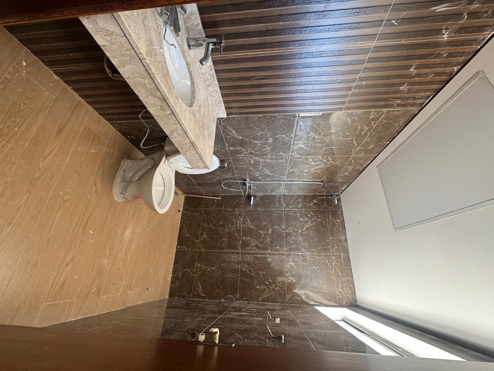Súper amplio duplex a estrenar en cuarto barrio Luque, foto 2