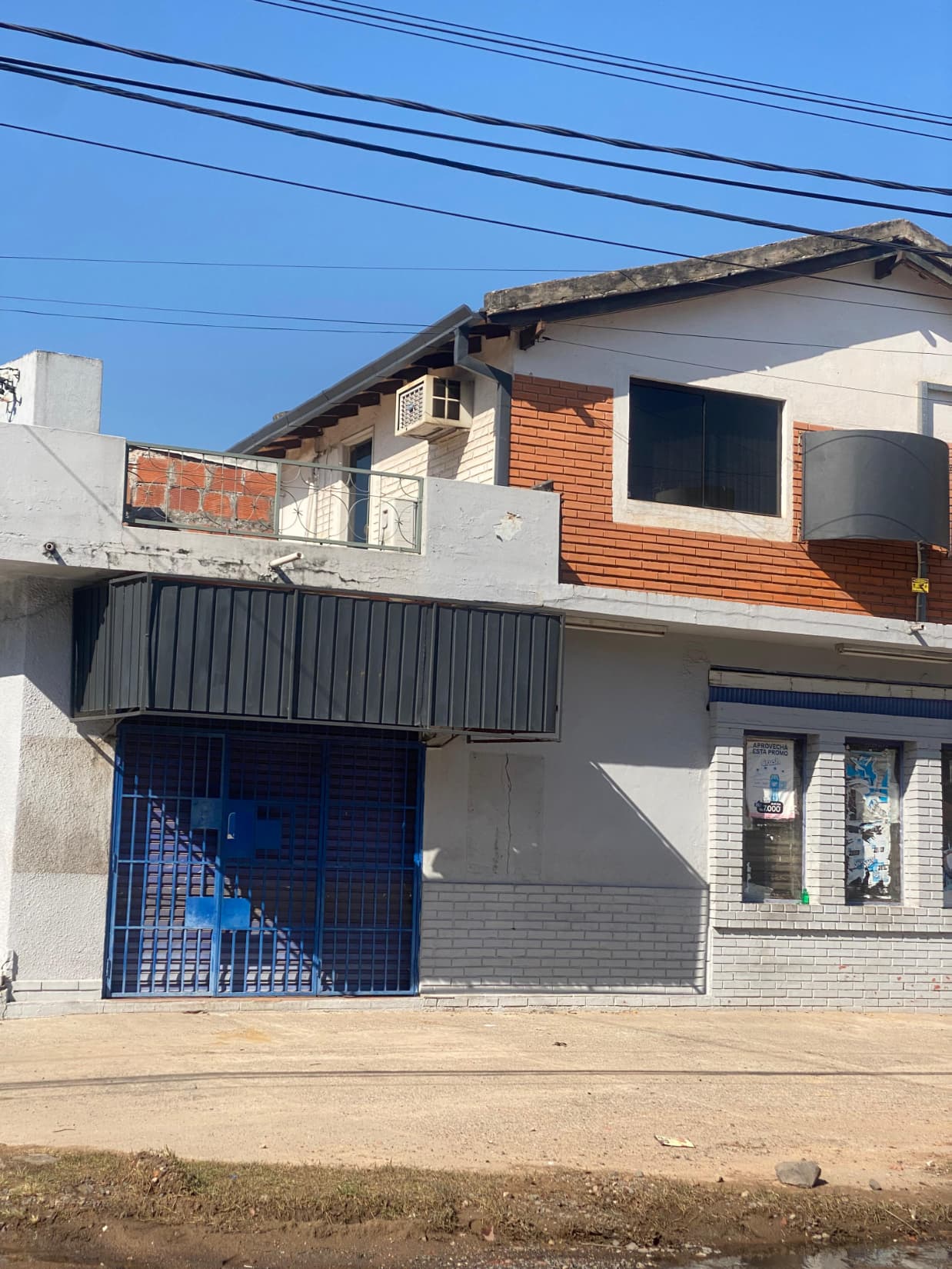 propiedad en Esquina con Local Comecial, foto 2