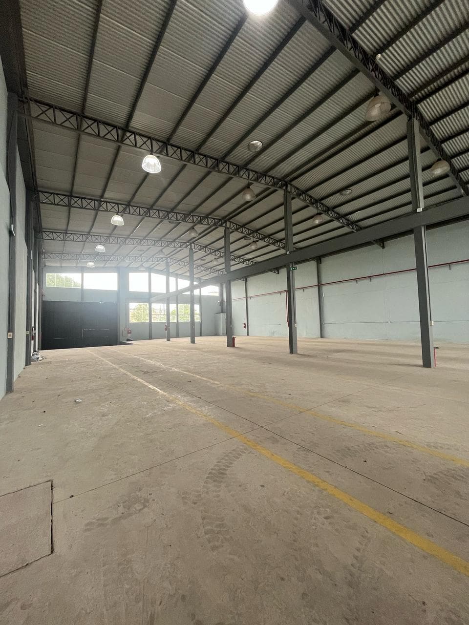 2 depósitos de más de 1000 m2 c/uno ZONA ARTIGAS, foto 2
