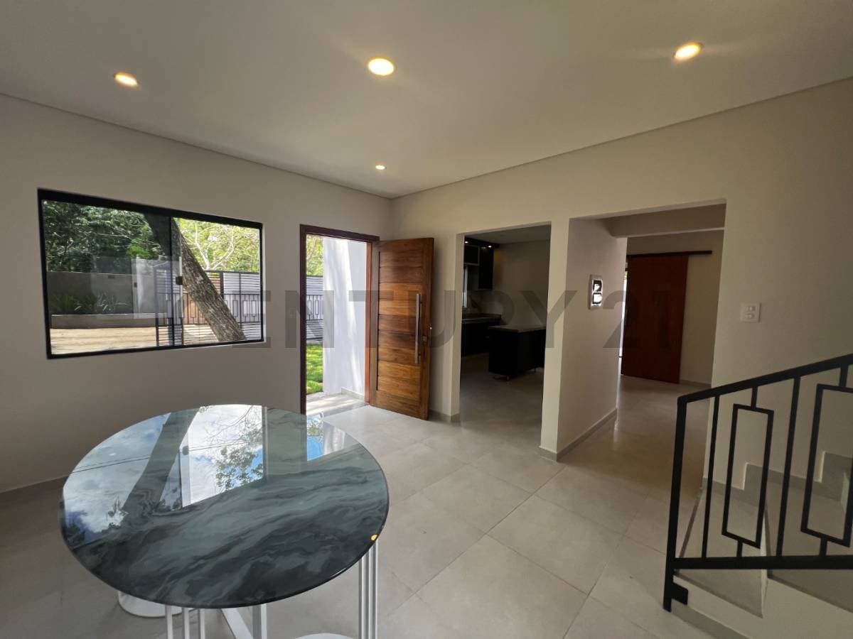 Venta de Casa en Condominio en Luque, Central