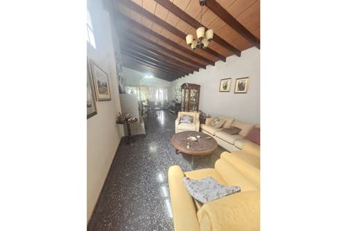 Casa-Alquiler-cnel franco esq 25 de mayo, Mburicaó, Asunción, foto 2