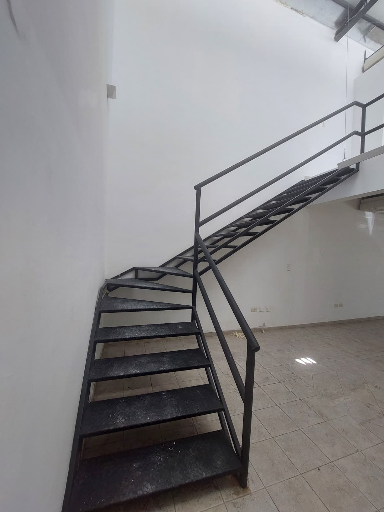 Salon comercial paseo quimbaya s/boggiani — foto 5