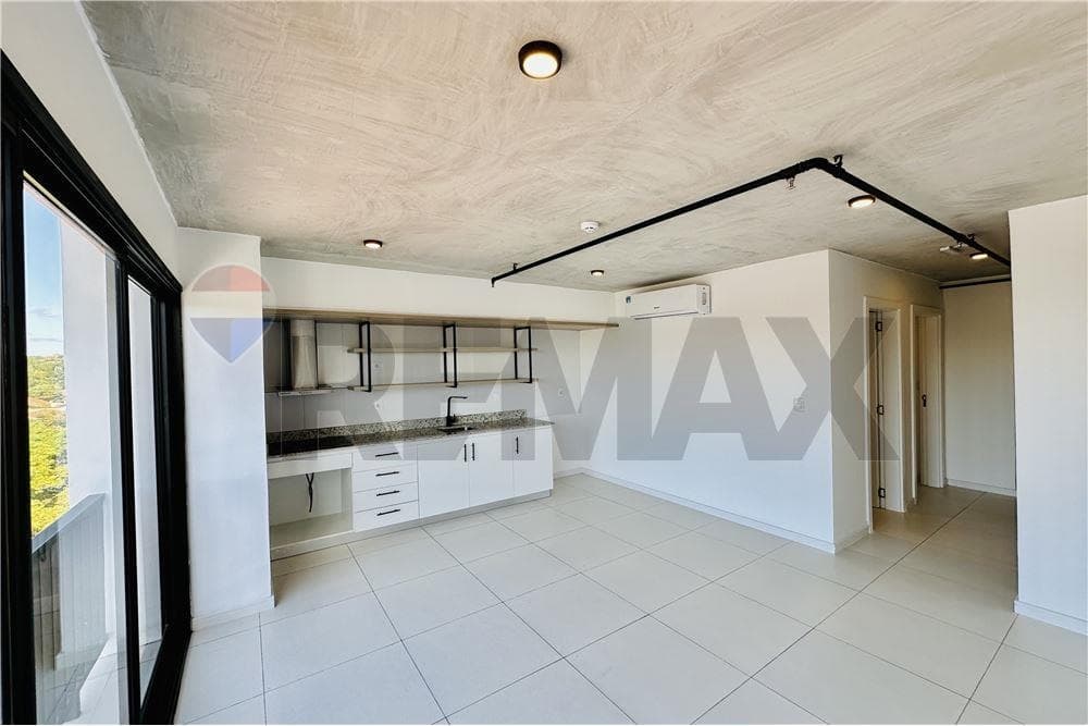 Departamento en Alquiler de 1 Dormitorio + Cochera En Las Mercedes, foto 4