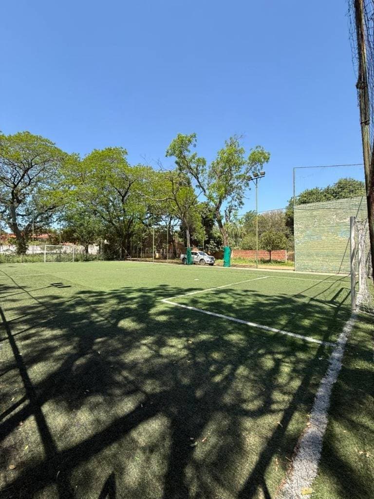 Complejo Deportivo en San Lorenzo, Laguna Grande — foto 2