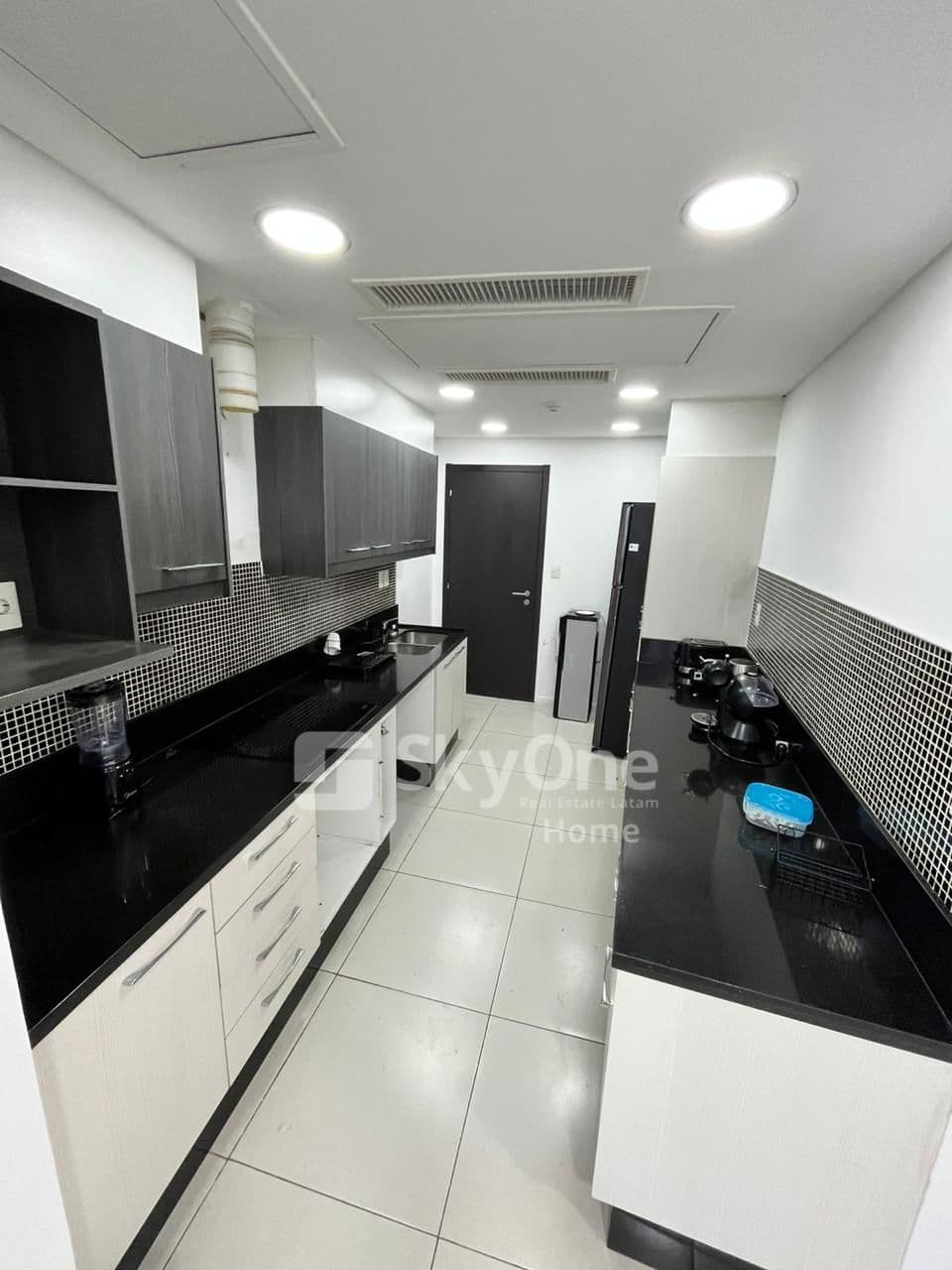 depto de 3 suites + 2 cocheras en The Tower, sobre Av. Santa Teresa, foto 2