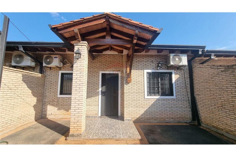 Chalet - Venta - Capiata, foto 2