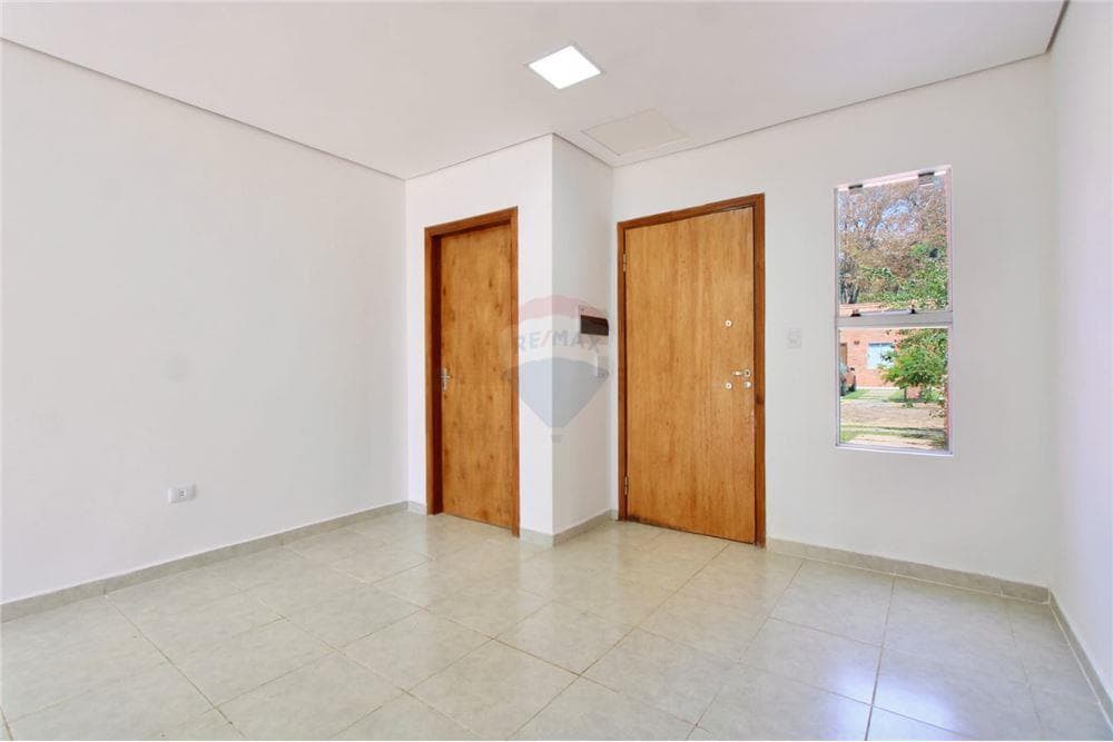 Casa-venta-paraguay central Luque, foto 3