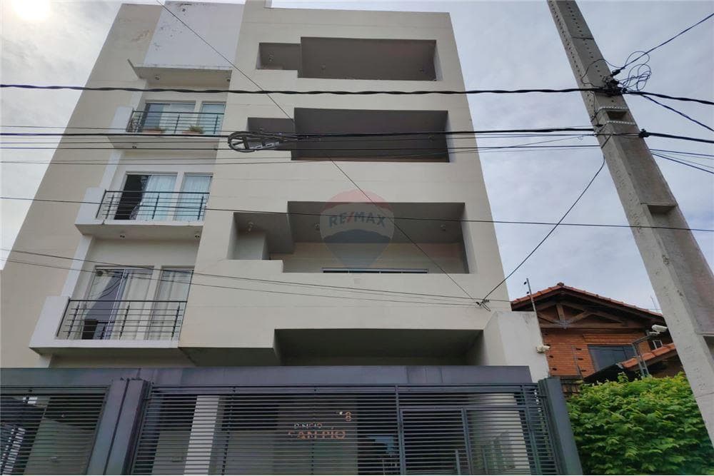 Alquilo Dpto en Mburucuyá. Edificio San Pío