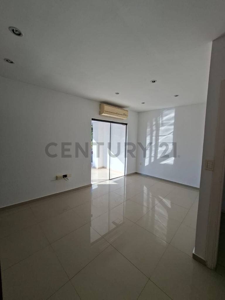 Amplio Duplex En Alquiler– Zona Rakiura, Luque, foto 4