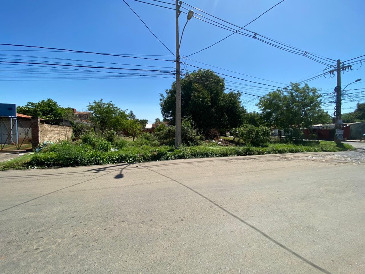 Terreno amplio en esquina en Mariano Roque Alonso, foto 3