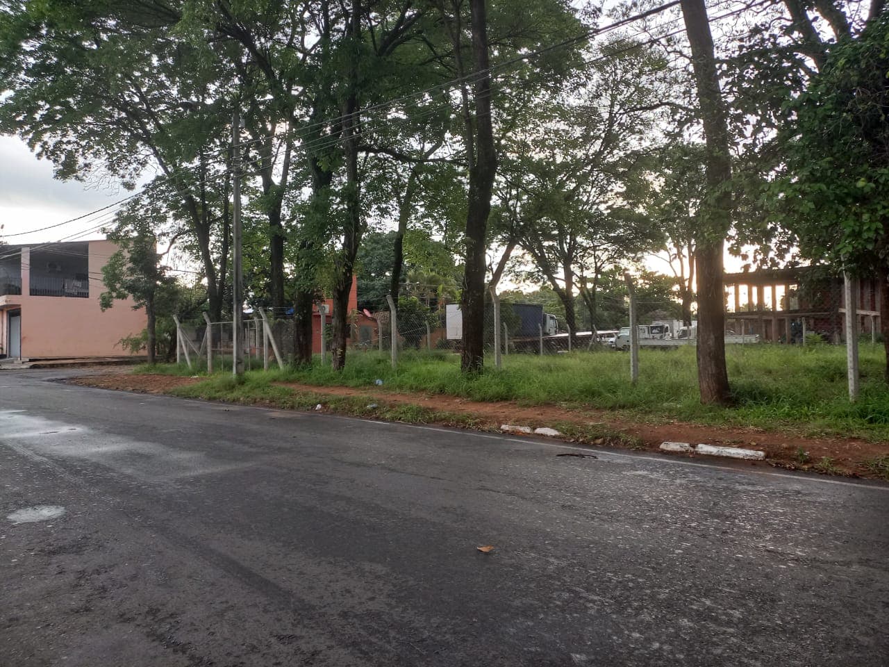 terreno de 360m2 en Fdo de la Mora zona norte/barrio Laguna Sati, foto 4