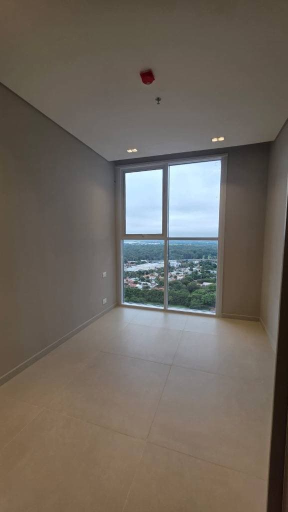 Departamento Tipo Duplex en el Edif. The Address - Barrio Mburucuyá, foto 3
