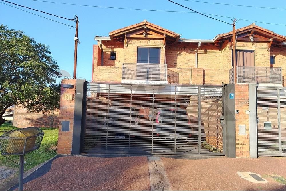 Hermoso duplex a pasos de mariscal lópez