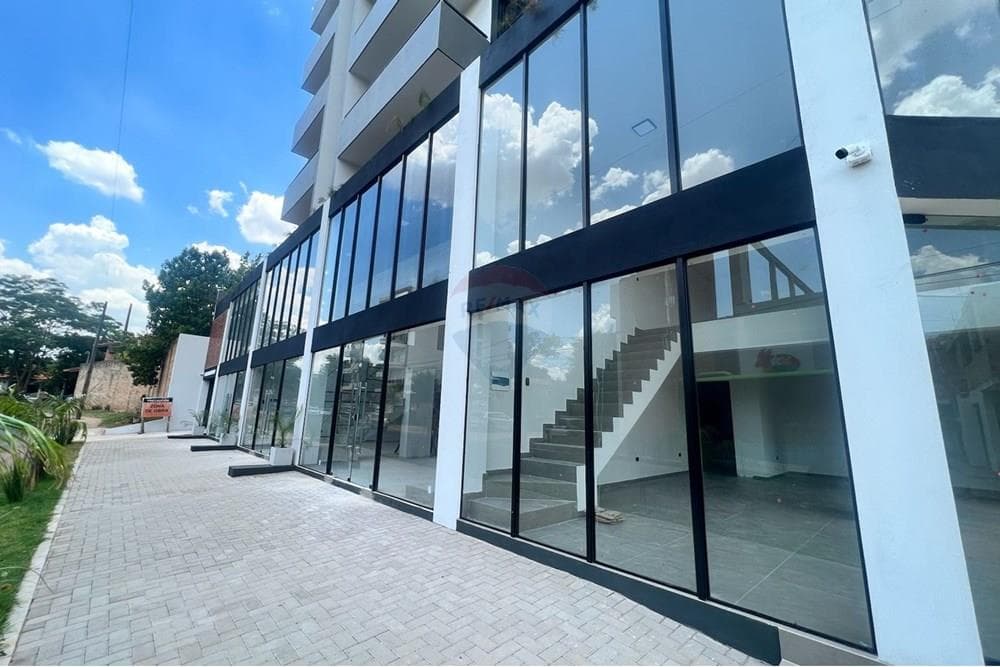 Salon comercial en San Lorenzo — foto 2