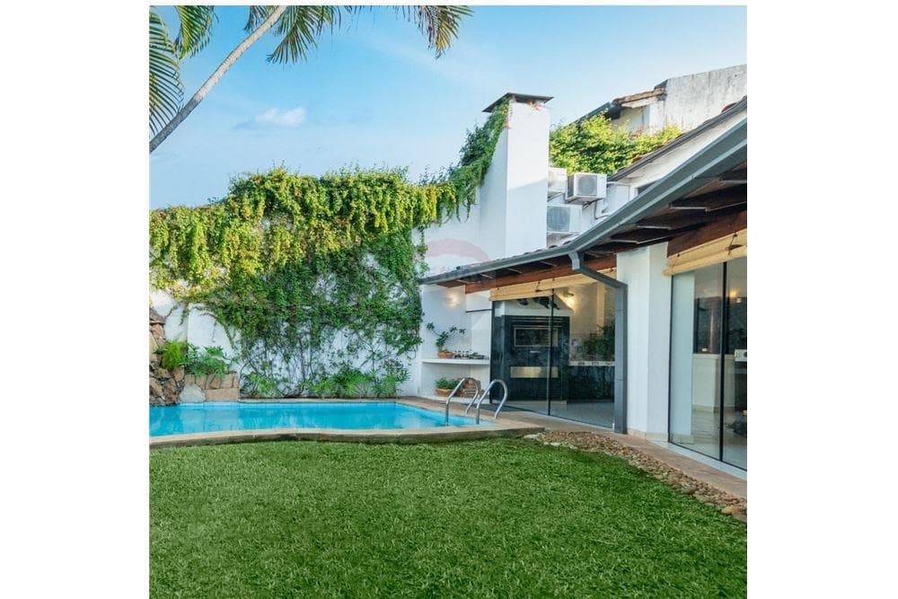 Casa a una cuadra de mariscal lopez y españa zona centenario, foto 2