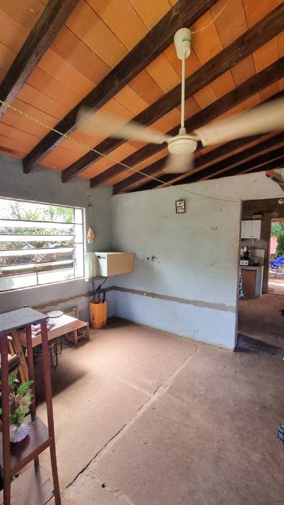 Terreno con casa en Luque, foto 3