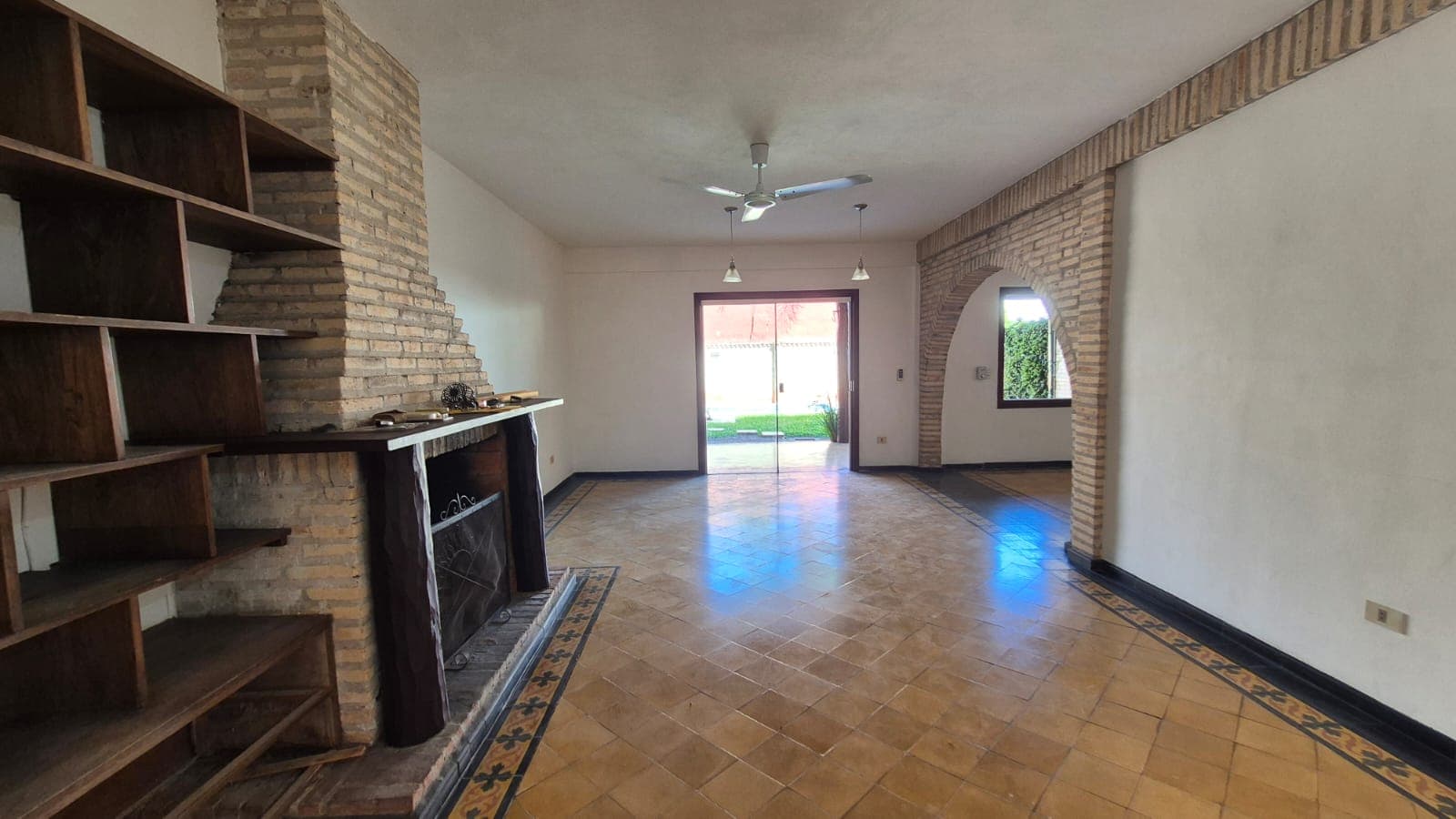 Amplio dúplex de 3 dormitorios con piscina y quincho en mburucuyá, foto 3