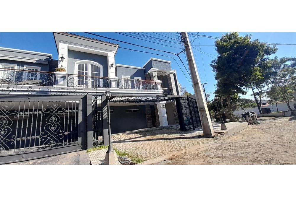 Vendo Amplia Casa con 3dorm.en suite.B.Ytay.Asuncion