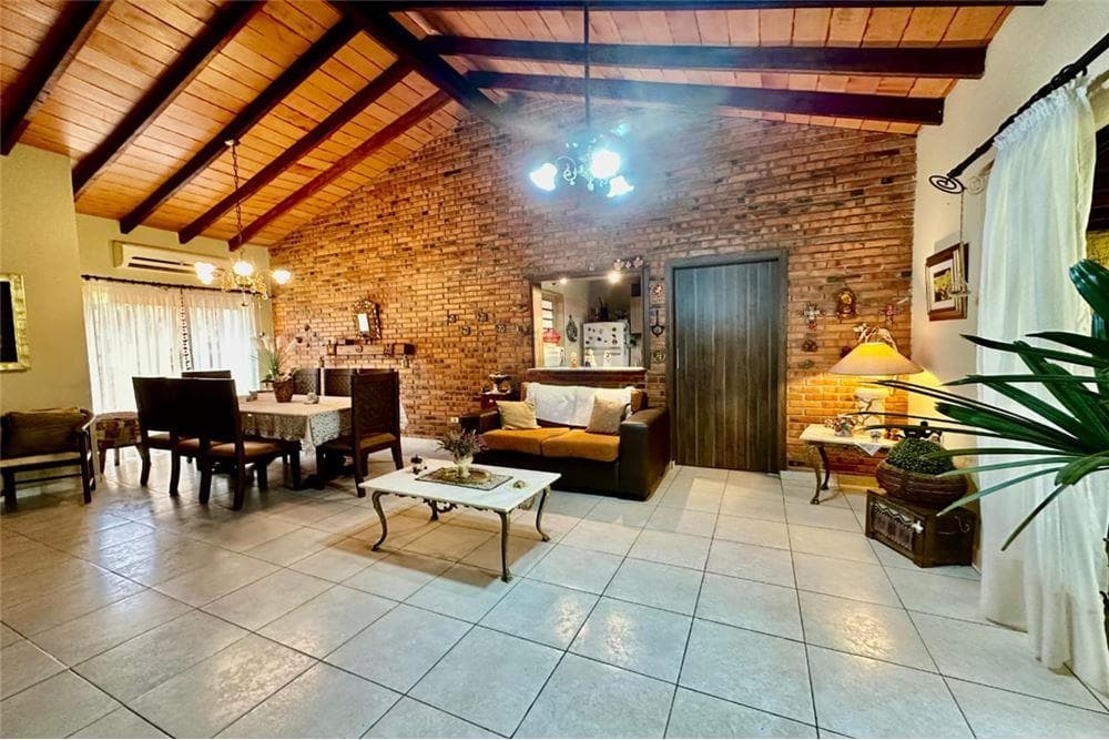 En venta hermosa casa de una sola planta Luque, foto 4
