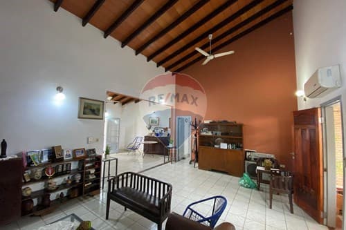 Casa-Venta-PY Central San Lorenzo Laurelty zona Pinedo — foto 4