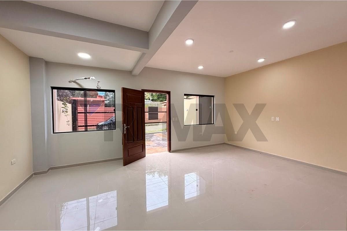 En Venta Dúplex Luque, foto 3