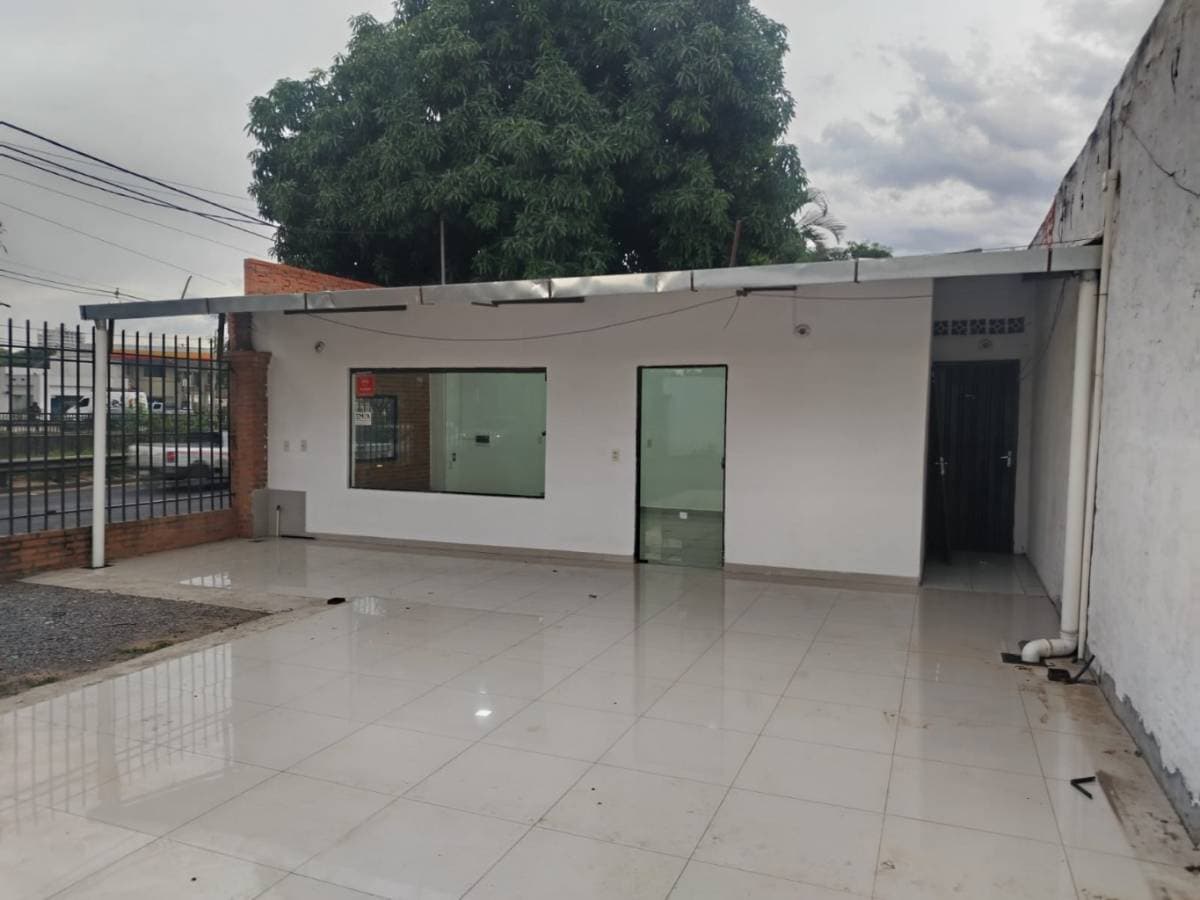 En alquiler local comercial avda. Madame lynch, Asunción, foto 4