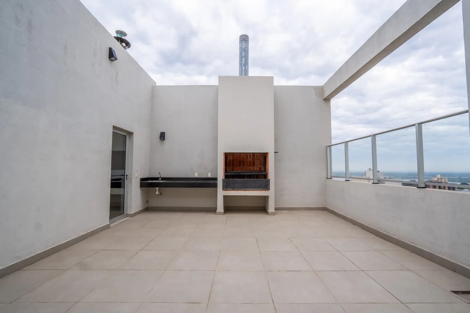 En venta departamento de 2 dormitorios en Ciudad Nueva - Asunción, foto 5