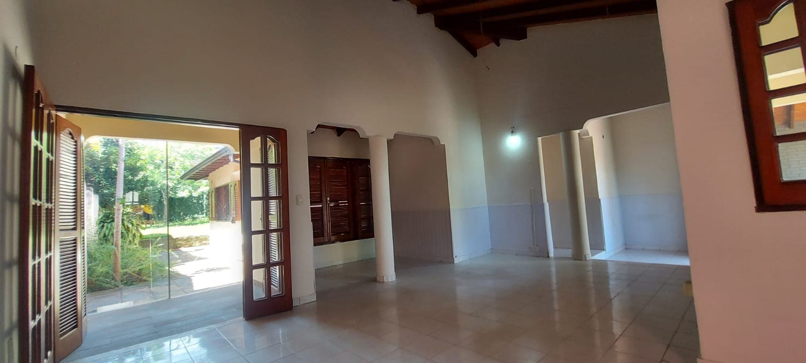 Alquilado!!! Amplia y fresca casa - bo. Mburucuya, foto 3